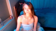 Amateur Webcam Teen Masturbating