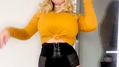 Webcam milf with breast milk live hardcore masturbate
