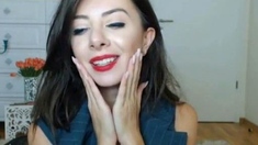 Big Tits Webcam Girl Shows Off Her Wonderful Boobs
